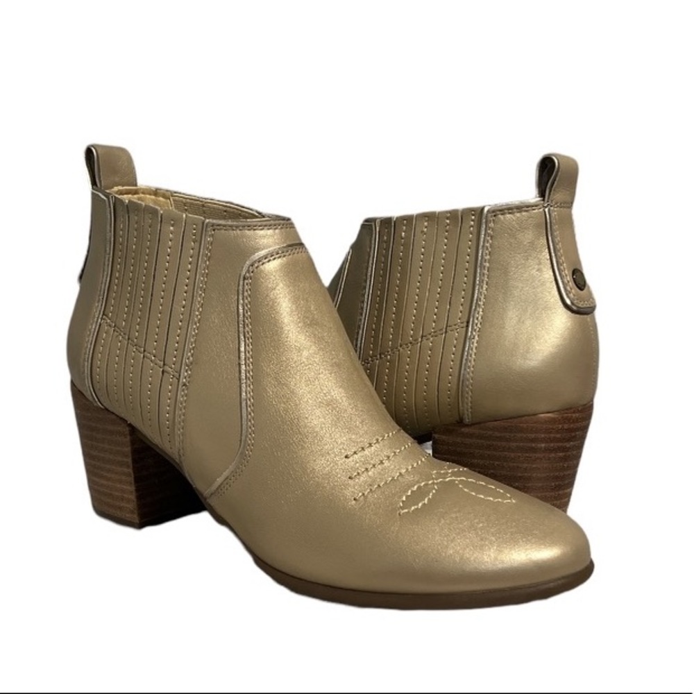 New Geox Respira Gold Heeled Bootie